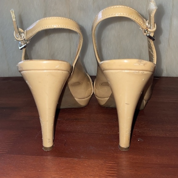 Bandolino Tan Slingback Heels Size 9 - Picture 4 of 5